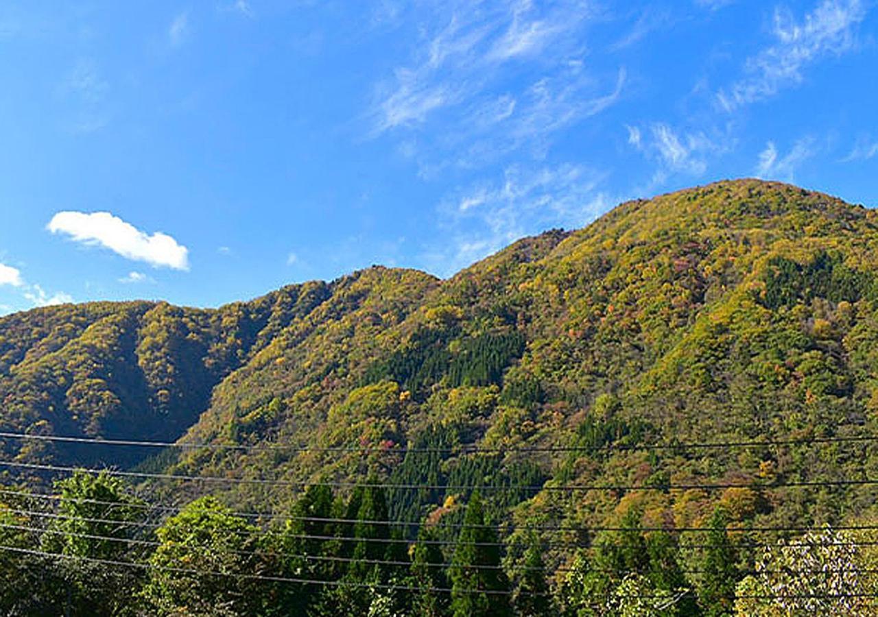 Отель 筋肉と自然と遊ぶ宿 田島館 Такаяма Номер фото